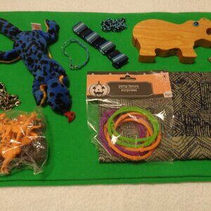 JUNGLE STYLED LIZARD HIPPO ANIMALS SLOTHS SHAM JEWELRY & PARTS LOT